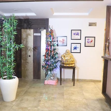 Hotel Genx Le Crescent Ghaziabad Exterior foto
